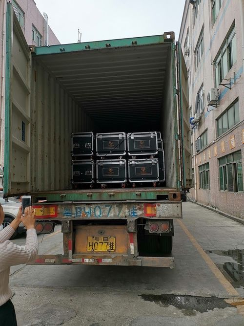 أخبار الشركة الأخيرة عن طلبية كبيرة قطر قطرها 130 مربع مربع منحني في الهواء الطلق 500 * 500mm