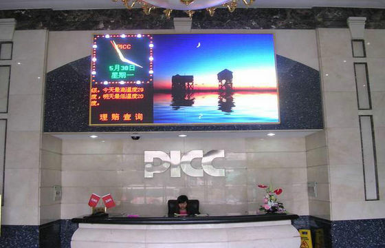 سعر جيد شاشة LED ملونة كاملة داخلية RGB 3 في 1 SMD Seamless P4 ، شاشة تلفزيون LED الانترنت