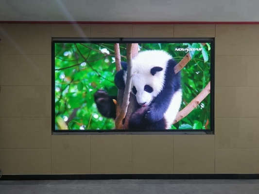 شاشة LED داخلية ثابتة ملونة كاملة P3 HD شاشة كبيرة لمطار Studio Store