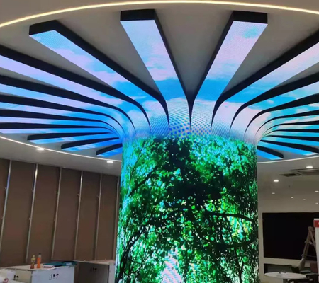 Soft HD P4 Indoor LED Module IP43 3840Hz دقة 1200Cd / M2 الوضوح كامل اللون في الشاشة الداخلية