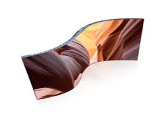 يعرض جدار الفيديو المنحني الذكي P3.91 وحدات لينة للداخل