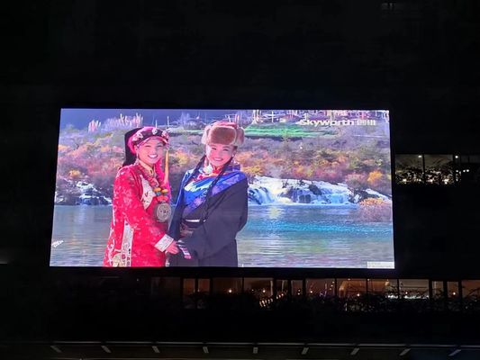 نظام تحكم عالي الدقة، شاشة LED ساطعة خالية من التلطيخ، باستخدام شاشة LED داخلية كاملة الألوان من Nationstar