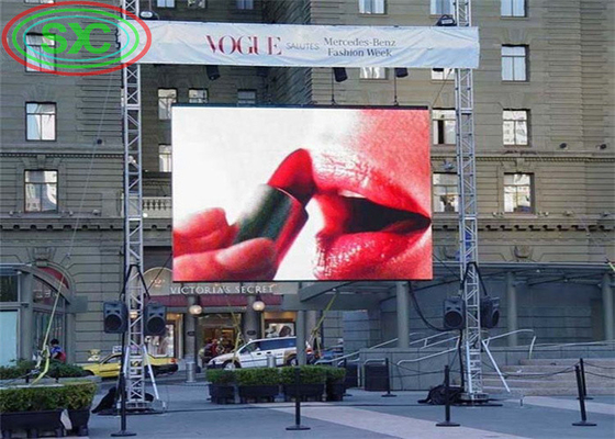 SMD2727 في الهواء الطلق كامل اللون عالية السطوع LED الصب الألومنيوم 1R1G1B