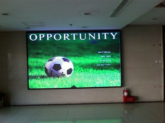 P5 SMD LED Display Panel 5mm Pixel معدل تحديث 1920 هرتز