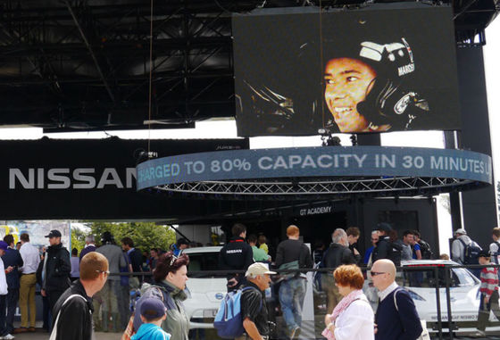 شاشة LED خارجية لمرحلة P8 ، خزانة من الألومنيوم المصبوب ، شاشة LED معلقة IP65