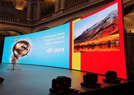 64x32 Dot Matrix LED الإيجار للملاعب / مراكز التسوق P4 معدل تحديث عال