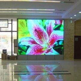 شاشة عرض LED من الألومنيوم 256 * 128 ملم وحدة داخلية ملونة بالكامل مع أفضل مسافة عرض 6m-30m