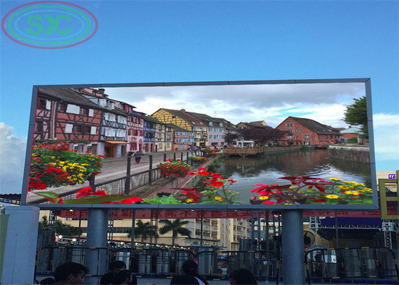 P6 إشارات LED الخارجية الإعلانية لوحات الإعلانات LED ملونة بالكامل رقمية سطوع عالي