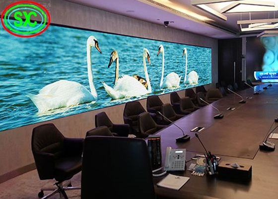 سعر جيد RGB P1.6 داخلي تأجير شاشة عرض فيديو LED خلفية لحفلات الأحداث مع حالات الطيران الانترنت