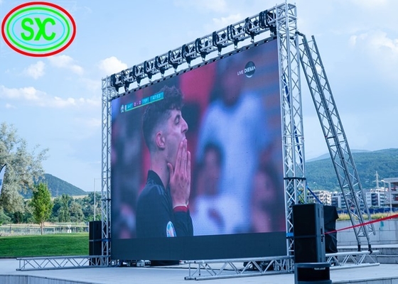 الشاشة الداخلية P4LED المنسوجة المعدنية المعلقة الشاشة LED 512mm X512mm مربع