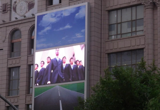 شاشة LED خارجية كبيرة P1.25 ملونة بالكامل IP65، خزانة عرض LED مقاومة للماء بحجم 960 مم × 960 مم