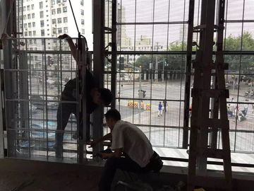 HD p6.25 الشاشة الشبكة الزجاجية الشفافة المضاءة بالليل ، الشاشة المضاءة بالليل ، لوحة الإعلانات المضاءة بالليل VIDEO DISPLAY الشاشة المضاءة بالليل في الهواء الطلق