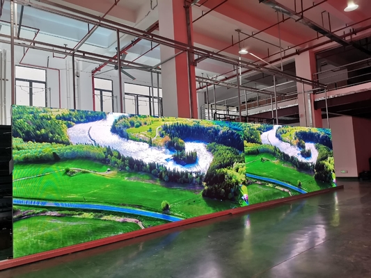 شاشة LED داخلية عملاقة P1.875 بدقة 284440 نقطة/متر مربع للإعلان مع حجم خزانة 480x480 ملم