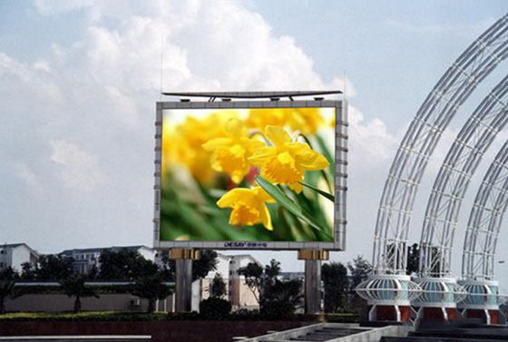 شاشات LED للإعلانات الخارجية P8 / Epistar الشريحة الرقمية الرقمية LED SMD3535 LED commercial advertising display screen