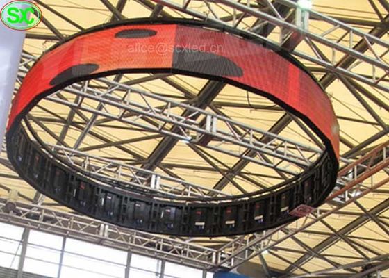 سعر جيد P4 داخلي عالي الوضوح منحنى مرن LED لوحات RGB 3 في 1 الانترنت