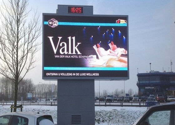 سعر جيد P6 Full Color 5mm Pixel Pitch Double Sided LED Billboard IP65 مقاوم للماء الانترنت