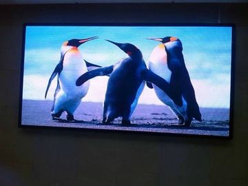 عرض فيديو داخلي SMD LED ملصق رقمي ذو سطوع كثيف كثيف