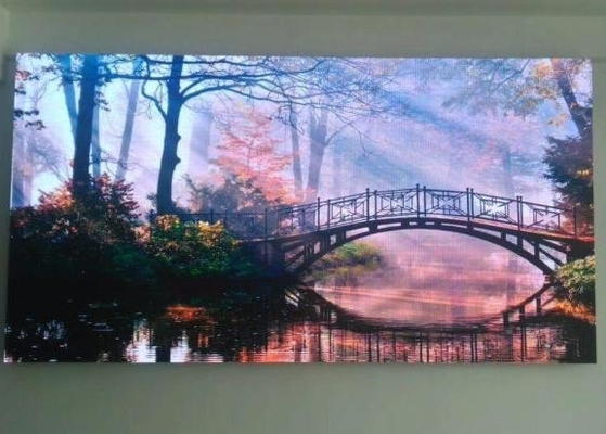 ملون كامل مرن HD كبير بدون غسيل 3840HZ P1.56 شاشة فيديو LED ثابتة HD