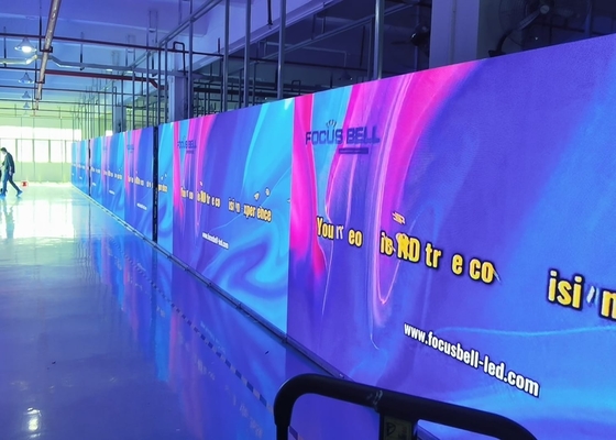 صورة الفيديو P2.5 Full Color LED Die-Cast Aluminum 10000 نقطة / متر مربع كثافة البكسل