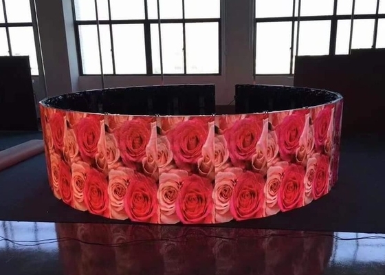 لوحات LED RGB داخلي سطوع الشاشة 800cd فيديو حية Epistar 4MM بكسل الملعب