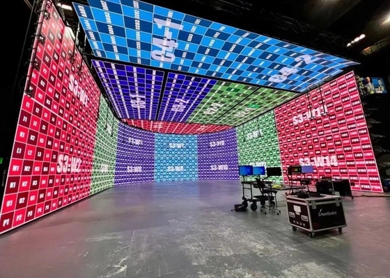 شاشة ألومنيوم معلقة معالجة للماء 1/8 مسح 10000 بكسل / م2 شاشة SMD LED P10