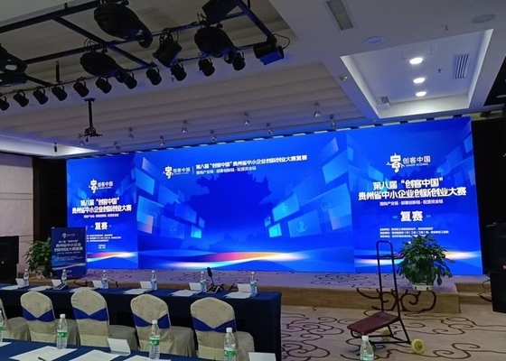 P3.91 شاشة LED ذات دقة عالية داخلية ملونة بالكامل / لوحة إعلانية LED للمسرح ، متوافقة مع FCC