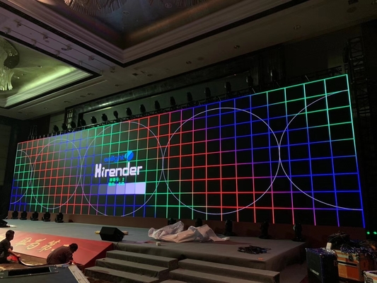 الإعلانات الداخلية RGB شاشة LED معلقة P4 مقاومة للماء ، الترفيه ، الدقة العالية