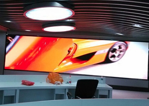 شاشة الألومنيوم الداخلية قابلة للتخصيص HD P2 عرض LED ملون بالكامل LED Billboard Front / Back