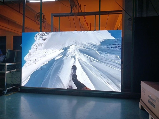 شاشة ألومنيوم داخلية ثابتة / مستأجرة كاملة الألوان ، 256x128 مم ، وحدة LED