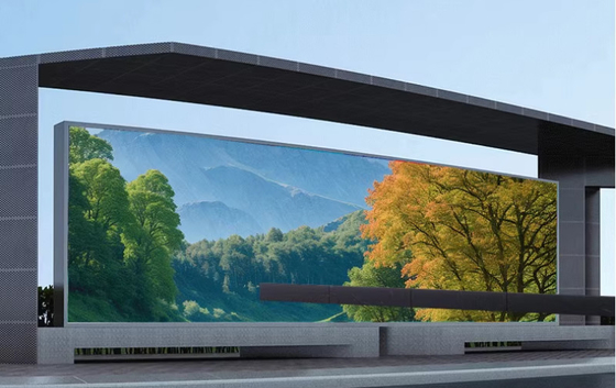 الشاشة الخارجية الكاملة اللون LED Billboard P8 IP65 المادة الخزانة الحديدية فائقة الوضوح