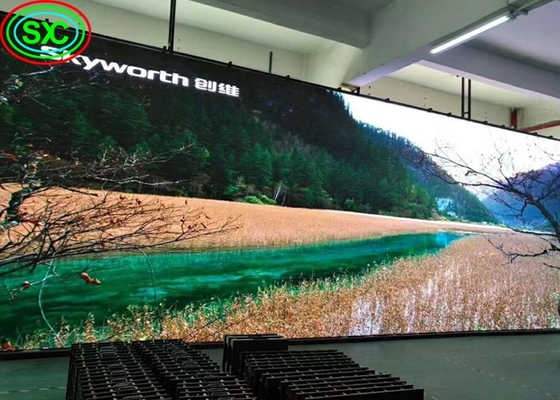 P3 صندوق الإيجار الداخلي LED شاشة SMD ملونة كاملة 160،000 نقطة / قدم مربع