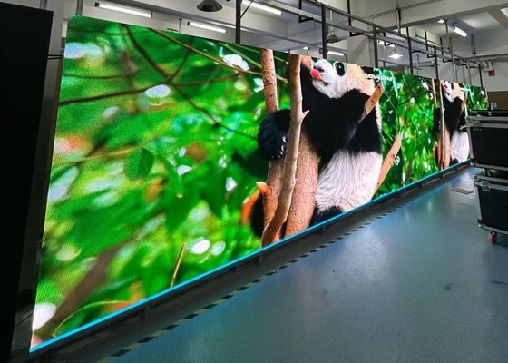 شاشة استئجار مرنة كبيرة لا توجد شاشة تلوث 1/32 مسح HD 1R1G1B P2.5mm LED Screen Board