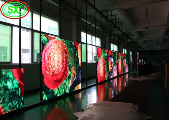 شاشة استئجار LED خفيفة الوزن ودائمة 960 * 960mm حجم اللوحة 0.154 كجم وزن الوحدة