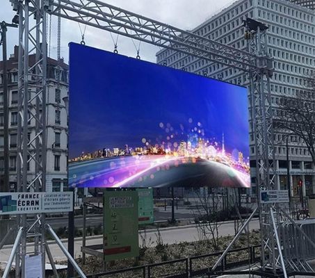 سعر جيد في الهواء الطلق كامل اللون ضوء عالي شاشة LED كبيرة P5 640 * 640mm إعلان ثابت LED الانترنت