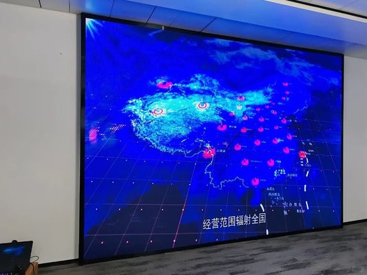 شاشة ملصقات LED داخلية فائقة النحافة محمولة P3.91 مع حامل قابل للطي COB