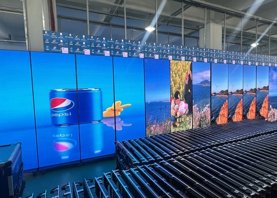 شاشة ملصقات LED للخارج المقاومة للماء P3.91 P4.81 سطوع 6000 نيت 65410 نقطة / M2