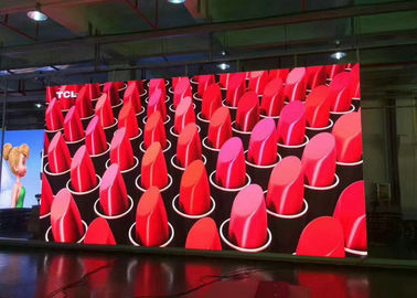 RGB Full Color LED Billboard P8 الشاشة الخارجية IP65 مادة خزانة الحديد الشفافة للغاية