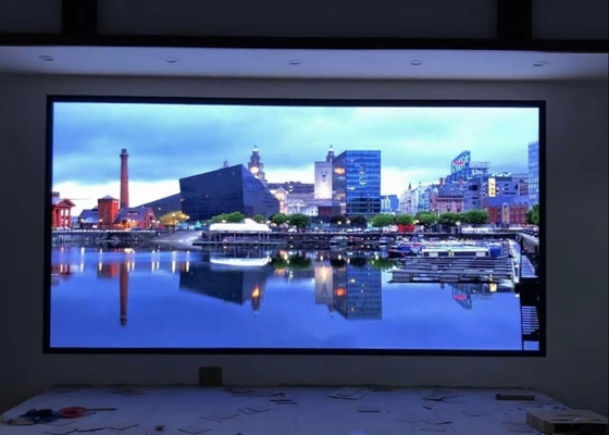 HD Full Color SMD LED Screen Indoor P5 1/16 وضع مسح مناسب للملصقات الإعلانية