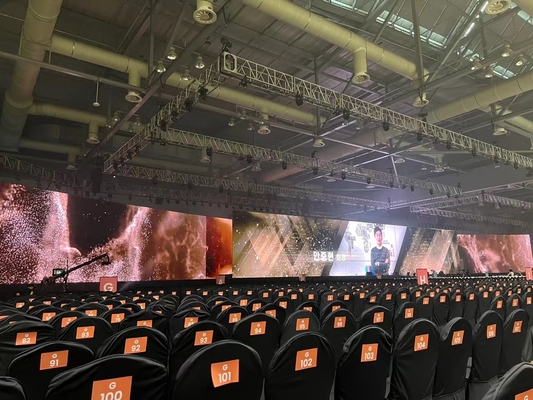 مضاد للماء في الخارج P1.667 SMD وحدة شاشة LED كامل اللون 1/30 مسح النظام NOVA الداخلي