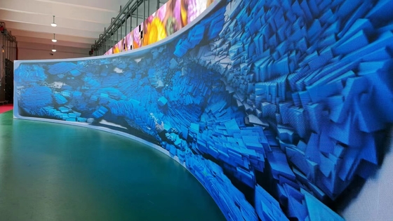 مخصصة مرنة الداخلية كاملة اللون LED العرض HD P1.5 أكثر من 1300cd