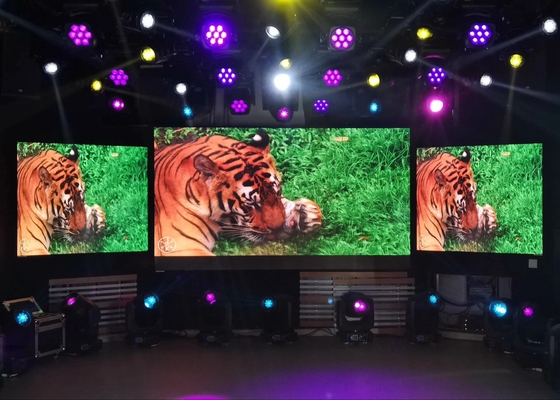 عازلة للماء تأجير الصب الصب الألومنيوم DIP في الخارج P10 HD الحائط LED العرض / LED حائط الفيديو