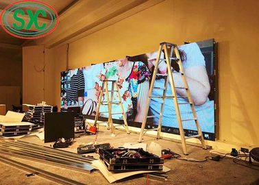 عالية الدقة داخلية LED الصب الصب الألومنيوم الحجرة 2500nits مع خزانة نحيفة