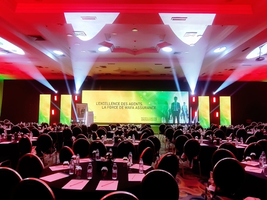 شاشة استئجار LED SMD كامل اللون P5 ، كثافة 10000 / M2 ، حجم الوحدة 192mm X192mm