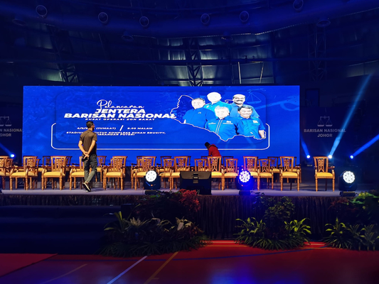 الحجرة 640x640ملم شاشة لوحة LED P2.5 Nationstar LEDs HD LED Video Wall Screen، معدل تحديث 3840 هرتز، 1000 نايت من الوضوح