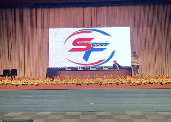 وضوح عالي في الداخل عرض LED ملون بدقة عالية HD 4mm مساحة البكسلات Stge الحائط