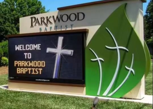 SMD3535 صناديق الصب المقطوعة / شاشة LED للإيجار P3.91 في الهواء الخارجي