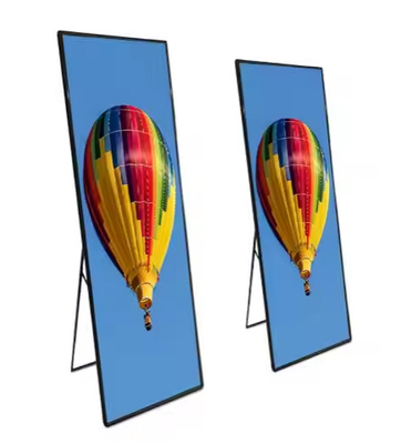 عرض ملصق LED ثوري 209 * 104 دقة الوحدة P1.53mm Pitch 680x2000mm حجم الشاشة