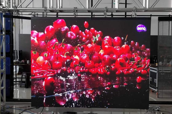 مركز التسوق الموضة اللون الكامل P3.91-7.82 شاشة LED شفافة جدار ستارة زجاجية