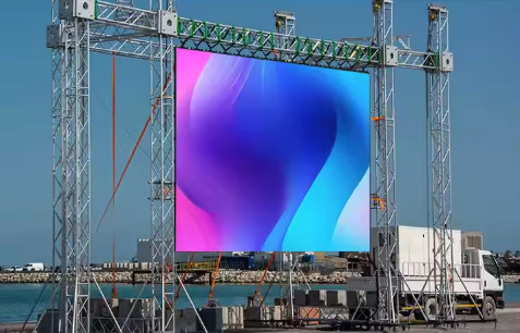 شاشة LED HD الإعلانية الحديدية والصلبة مع غطاء مقاوم للماء وكثافة بكسل عالية 62500 / متر مربع