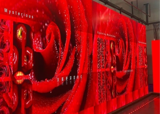إطلاق العنان لإمكانات كاملة من P6.67 بكسل الصوت مع لدينا المقصورة الألومنيوم المثبتة عرض LED وحجم الوحدة 3200mmx160mm